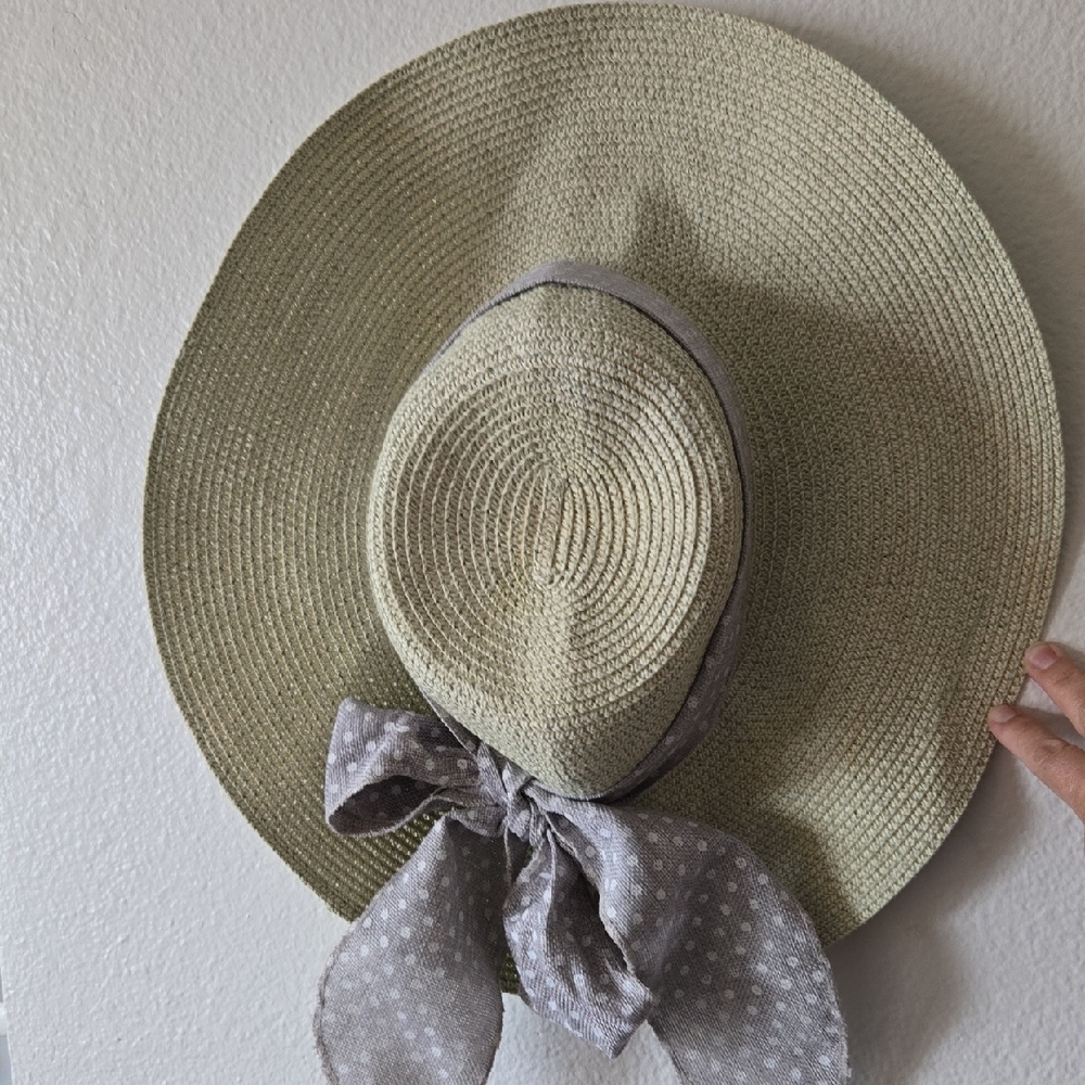 Wide-Brim Straw Sun Hat with Polka Dot Bow - Beige